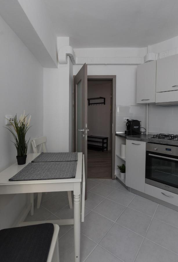 Lion'S Unirii Apartment Bucarest Extérieur photo
